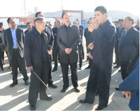 省委副書記、省長(zhǎng)王建軍等領(lǐng)導(dǎo)一行視察海東工業(yè)園區(qū)臨空綜合經(jīng)濟(jì)園